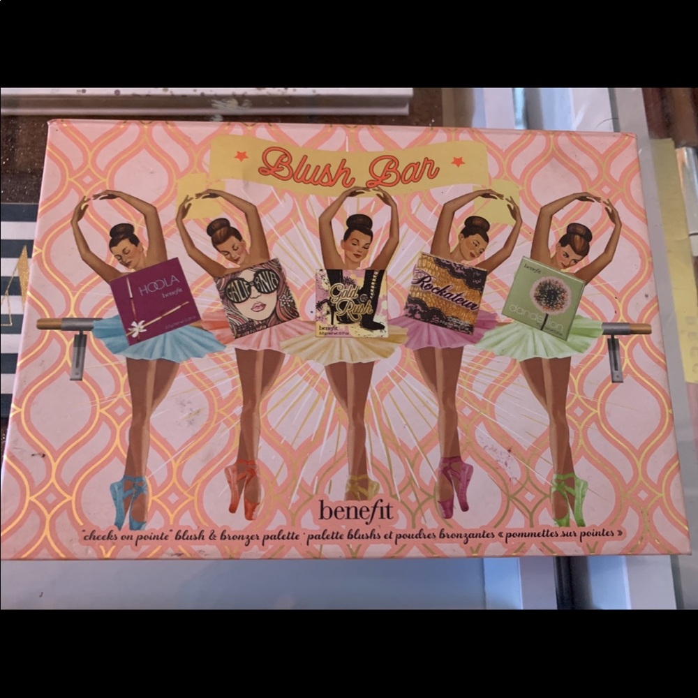 Benefit Cosmetics Blush Bar Cheek Palette!